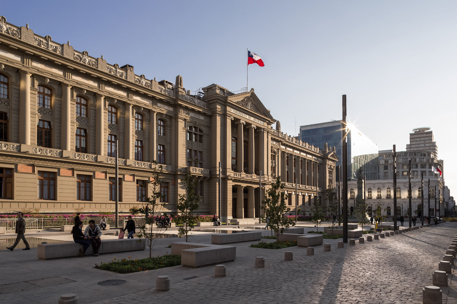 智利圣地亚哥 Montt Varas 广场重建-38