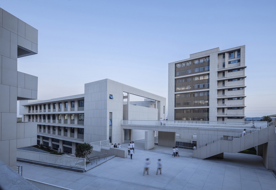 江苏省靖江高级中学新校区丨中国江苏丨江苏中锐华东建筑设计研究院有限公司荣朝晖工作室-87