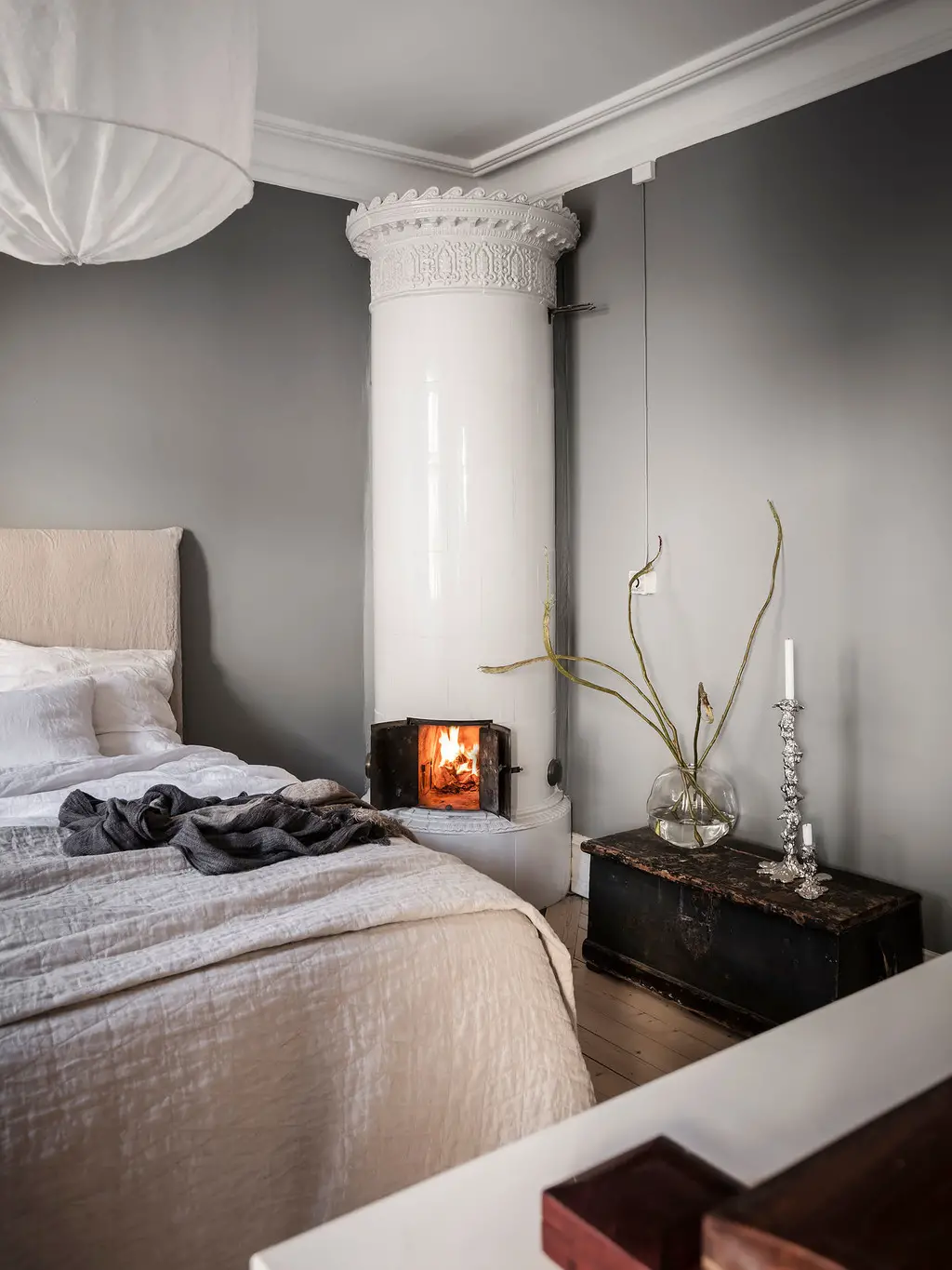 棕色调的瑞典风格公寓设计-19