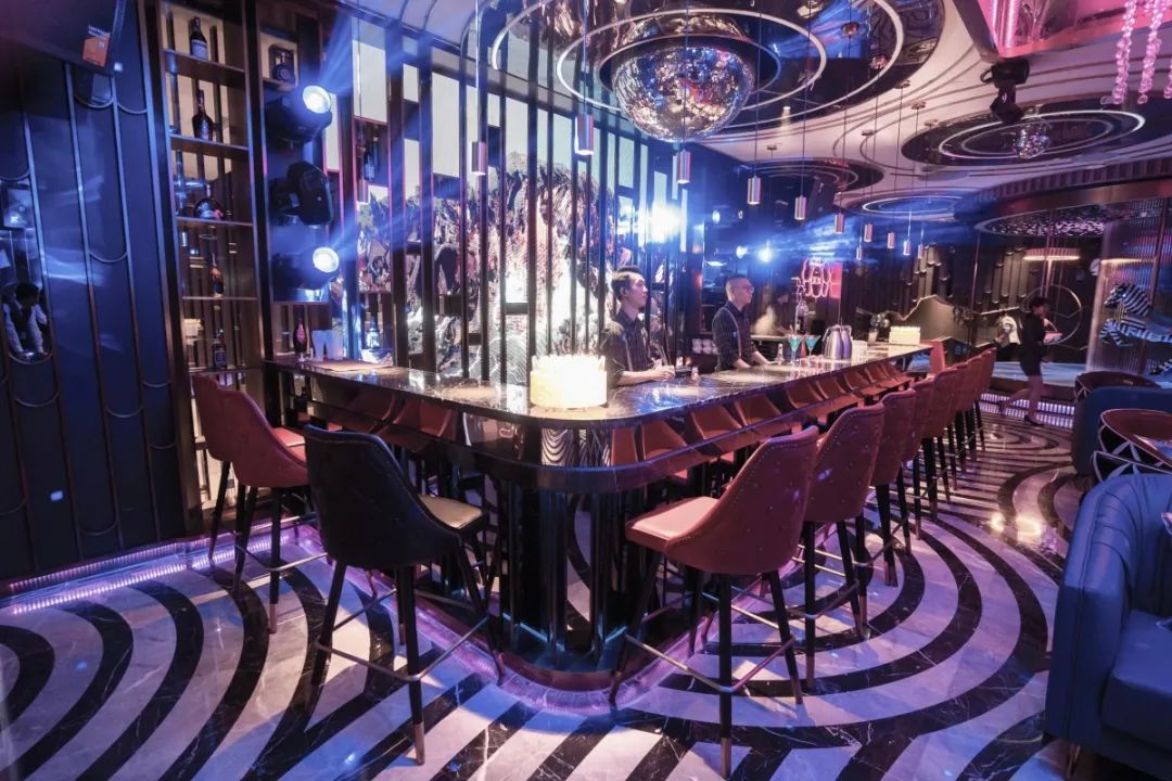 MR.BIG KTV | 多元艺术文化融入娱乐空间的新变革-6