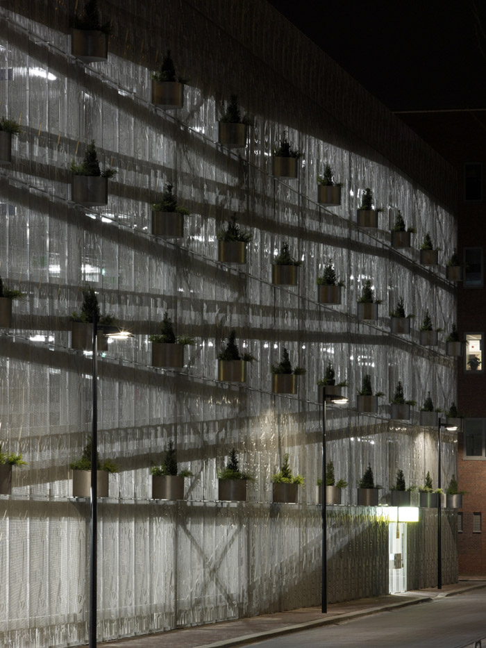 荷兰阿尔梅勒市中心的创意停车场设计-23