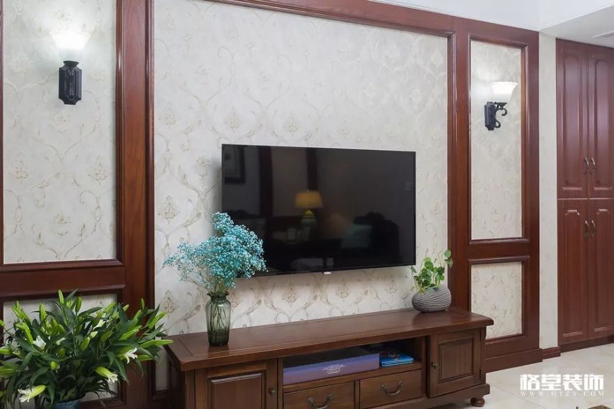 君悦东方美式生活,实木家具藏蓝沙发打造复古甜美空间-27