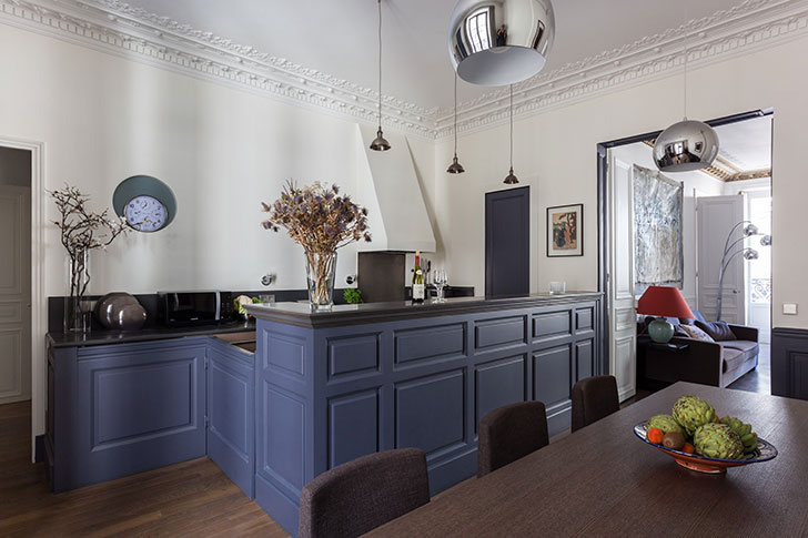 巴黎风情公寓 | 画饰与大胆色彩的完美融合-9