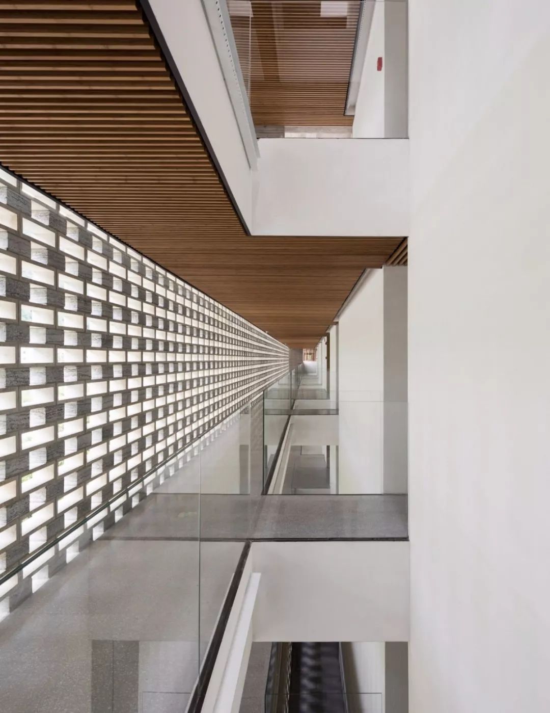 8个经典老建筑改造:老厂房、祖宅、乡村小学、空心村...
-23