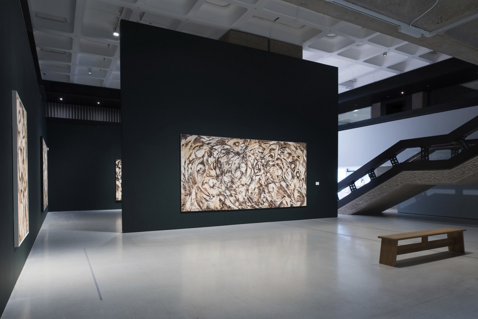 伦敦巴比肯美术馆“生动的色彩”设计展-7