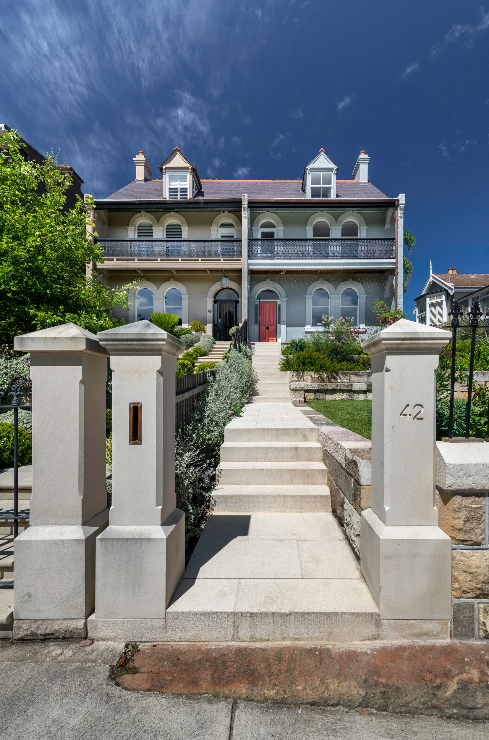 由于TAROELA不是常见的英文词汇，也没有明确的语境表明其含义，难以准确翻译此为明确的错误提示 -11