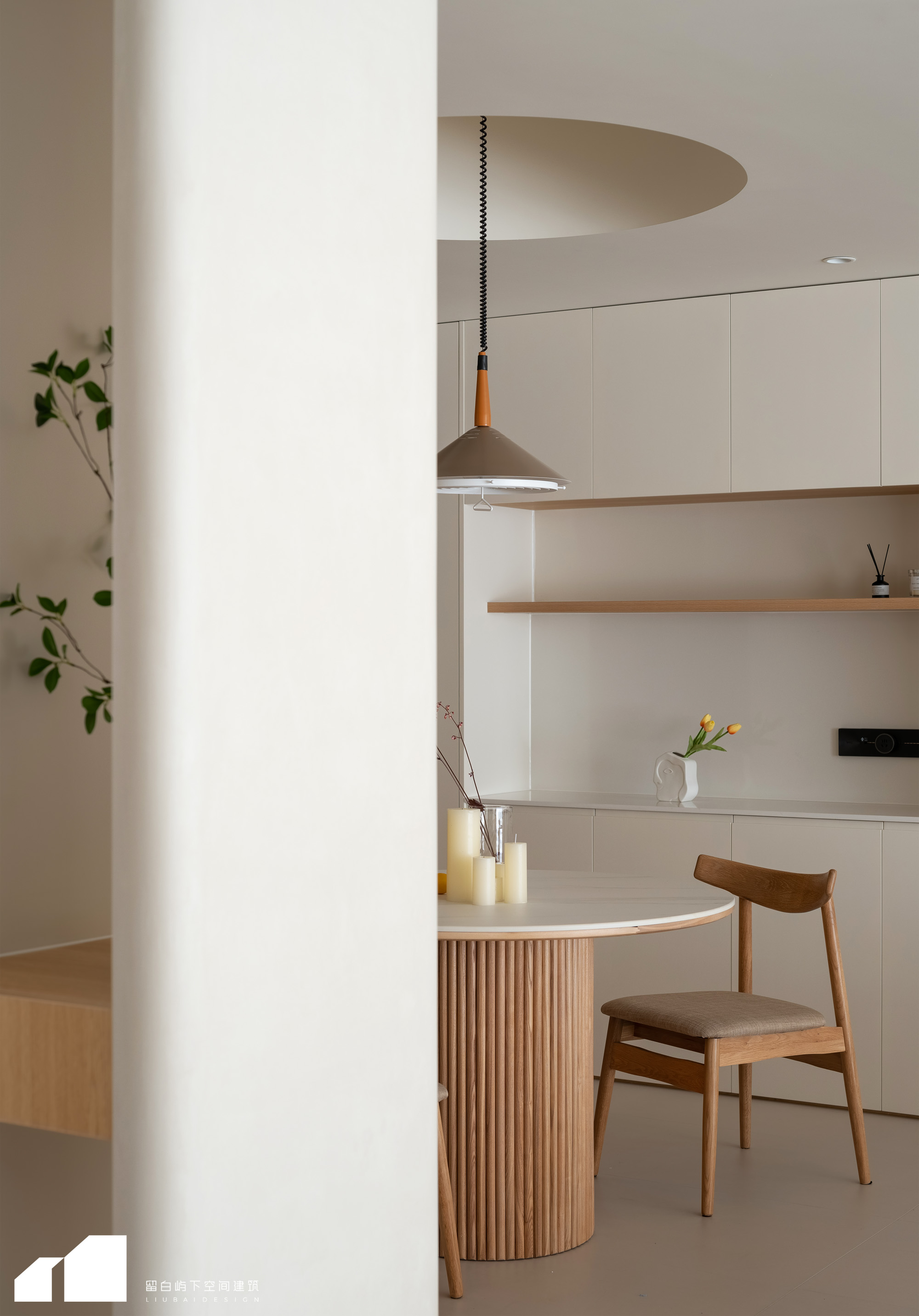 留白·私宅 ｜聆雨｜温润自然现代原木风-8