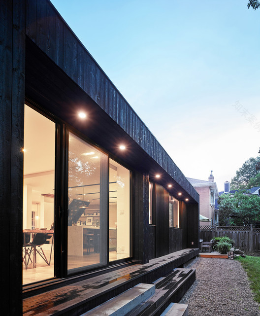 多伦多现代家庭住宅翻新-2