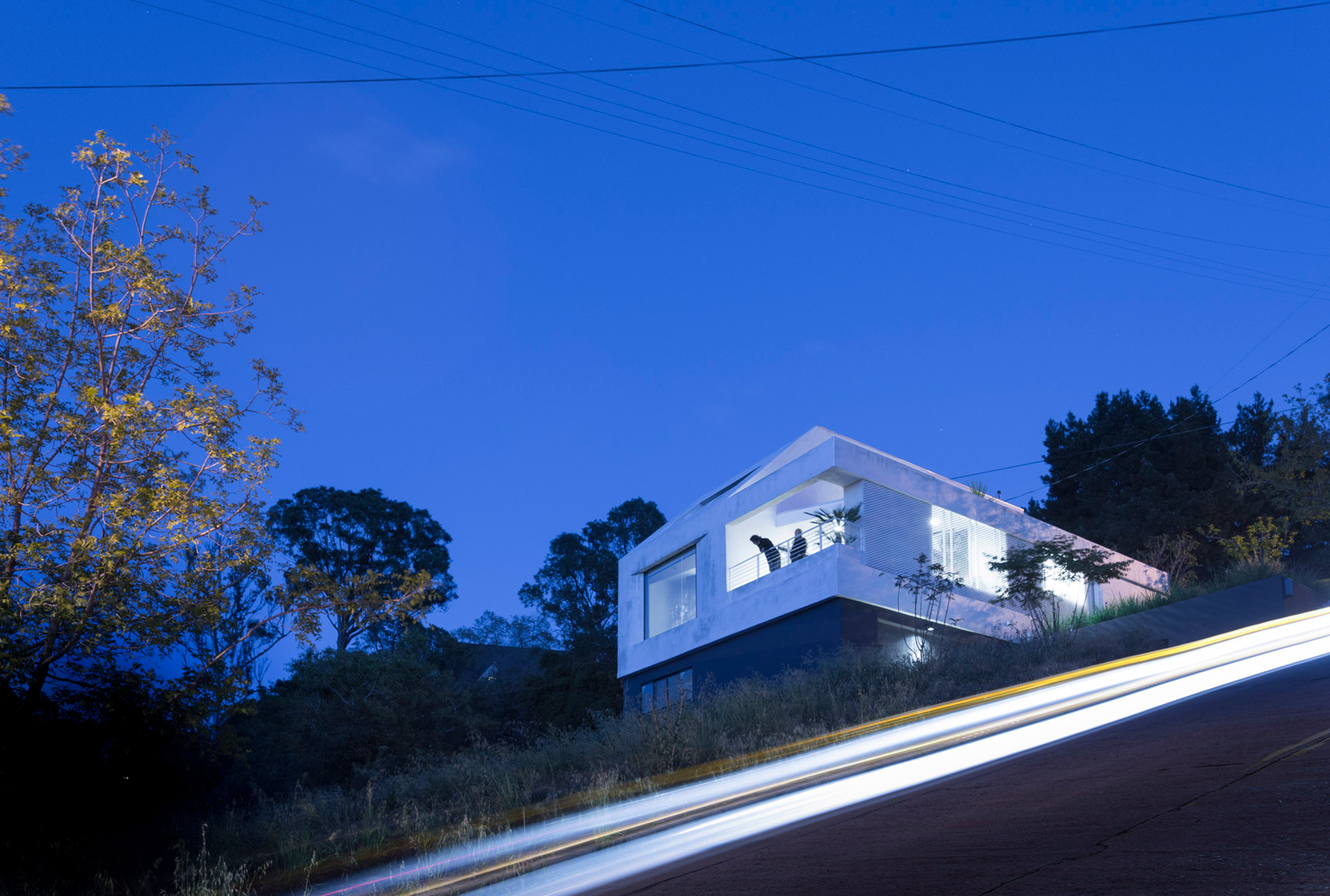 Tino Schaedler takes cues from movie sets for his LA family home-2