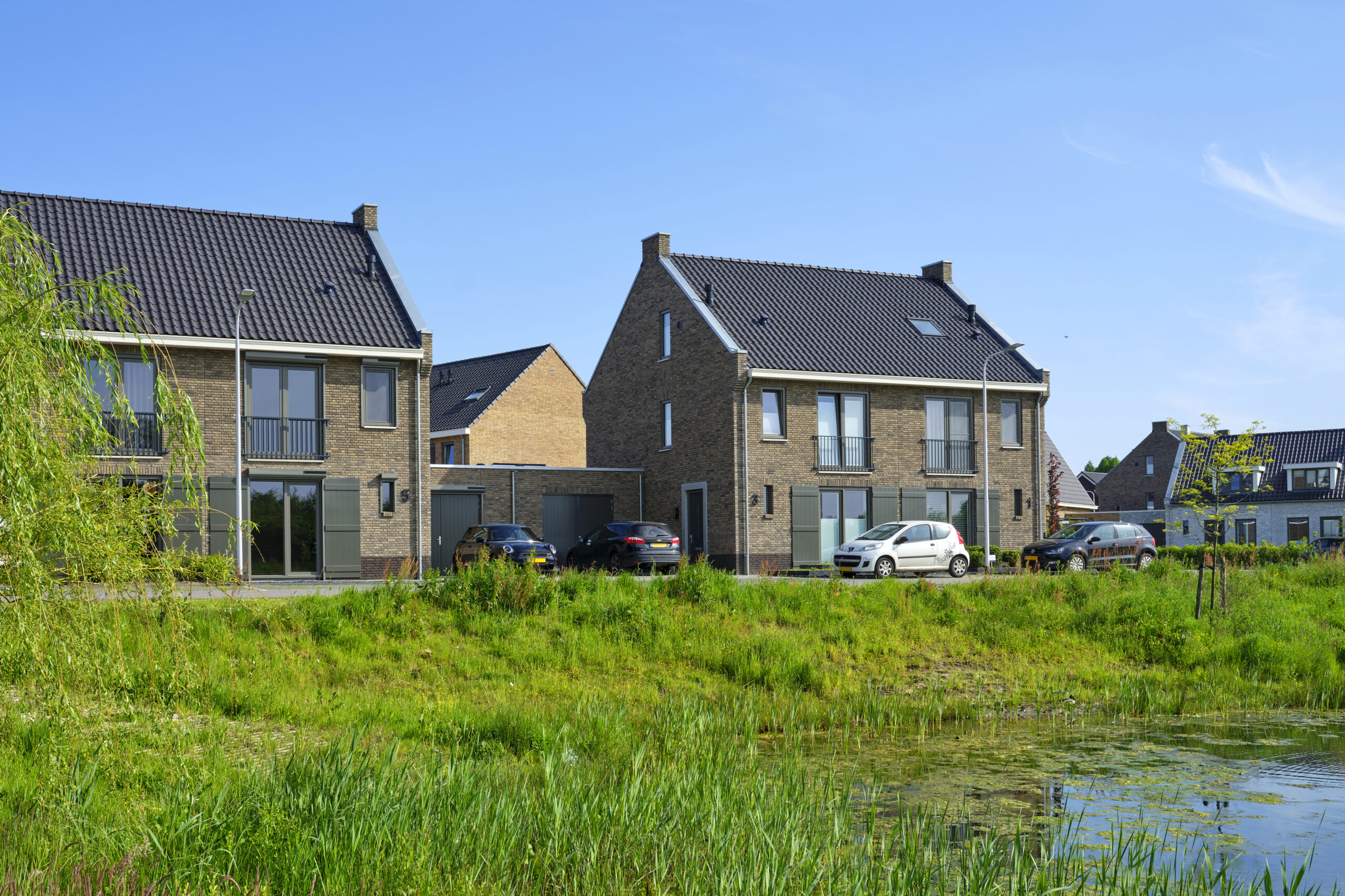 马斯·雅各布斯园艺园

注：Tuinderij常见意思为园艺园、苗圃 ，Maas和Jacobs一般为人名，结合起来推测可能是名为马斯·雅各布斯的园艺园 -6