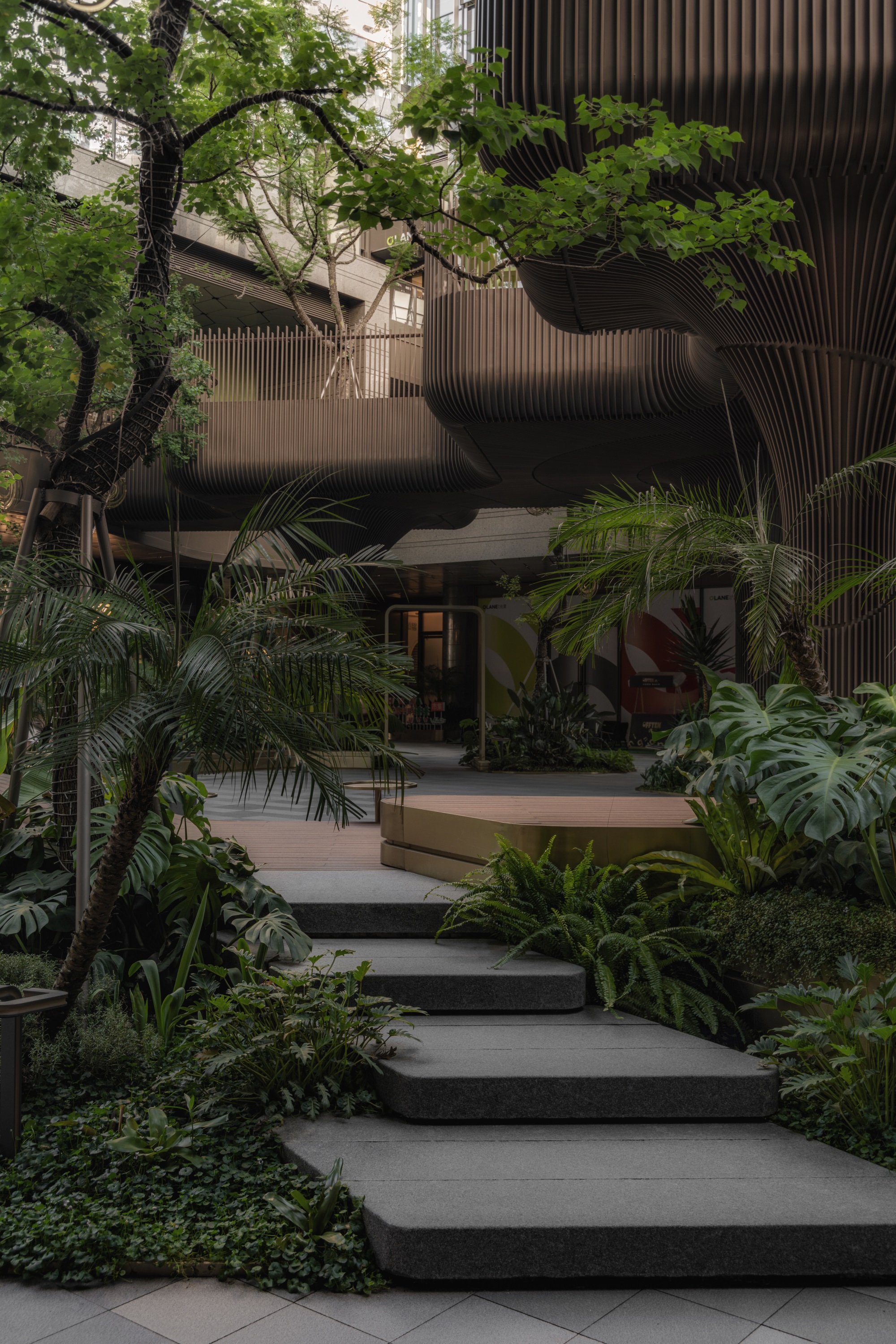 香港置地O’LANE启元光里景观改造丨中国重庆丨成都因澈思明景观设计有限公司-43