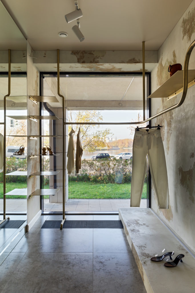 明斯克市中心复古展厅丨白俄罗斯明斯克丨NOVU classic interior设计工作室-14