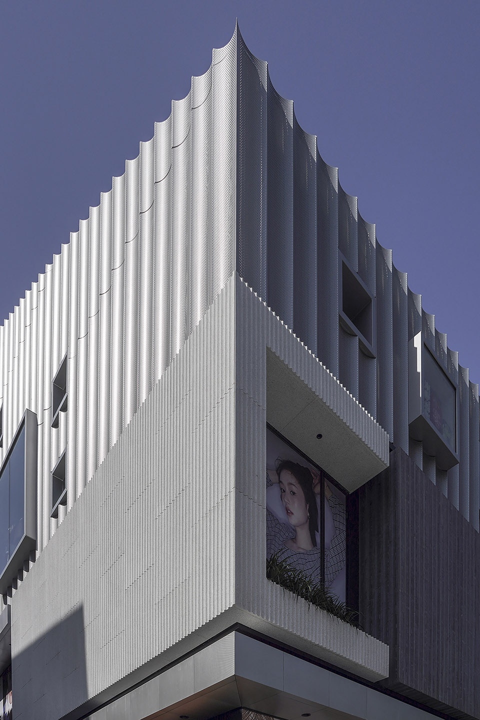 回赠街道以场所 北京三里屯太古里沿街建筑幕墙与公共空间更新丨中国北京丨moss.architects-30