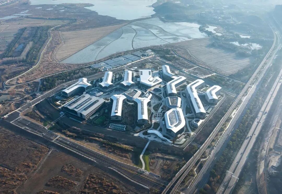 南沙期货产业园荣膺亚太房地产大奖“中国最佳综合建筑5星奖”-19