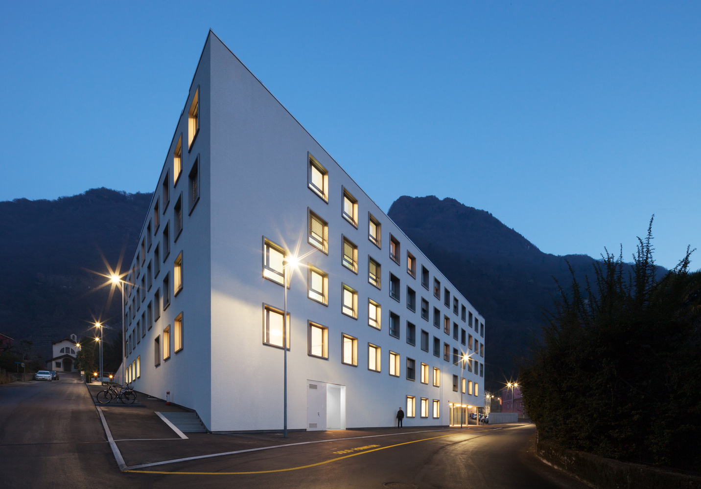 瑞士贝尔林佐纳养老院设计-31