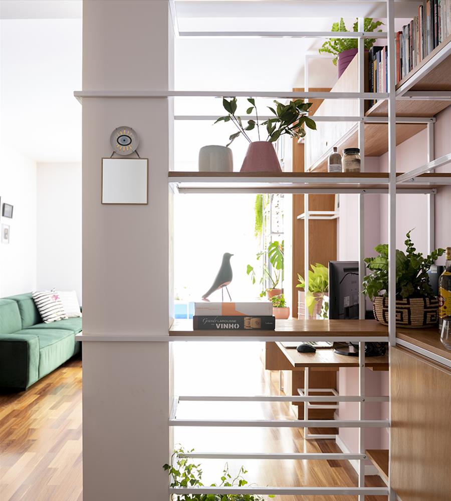 复古公寓翻新 | 多功能设计与自然元素的完美结合-5