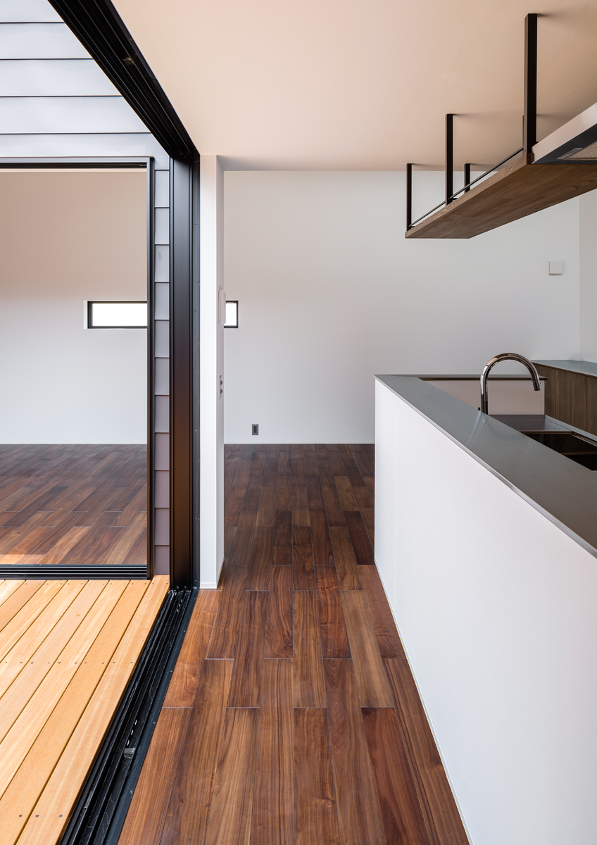 日本最小住宅 Sotohisumi 的设计亮点与自然共生-11