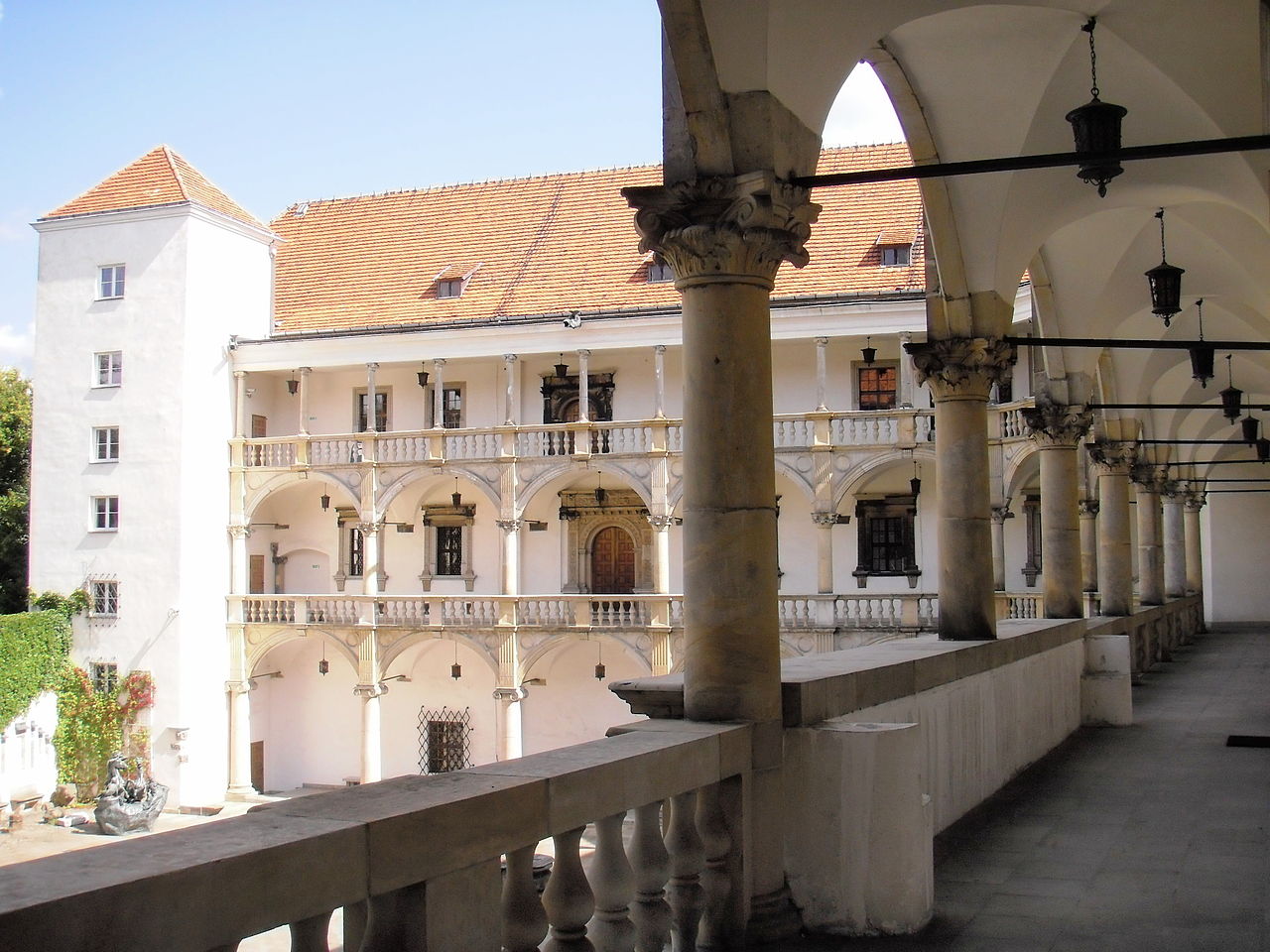 Brzeg市Piastów Śląskich城堡入口大门修复项目-38