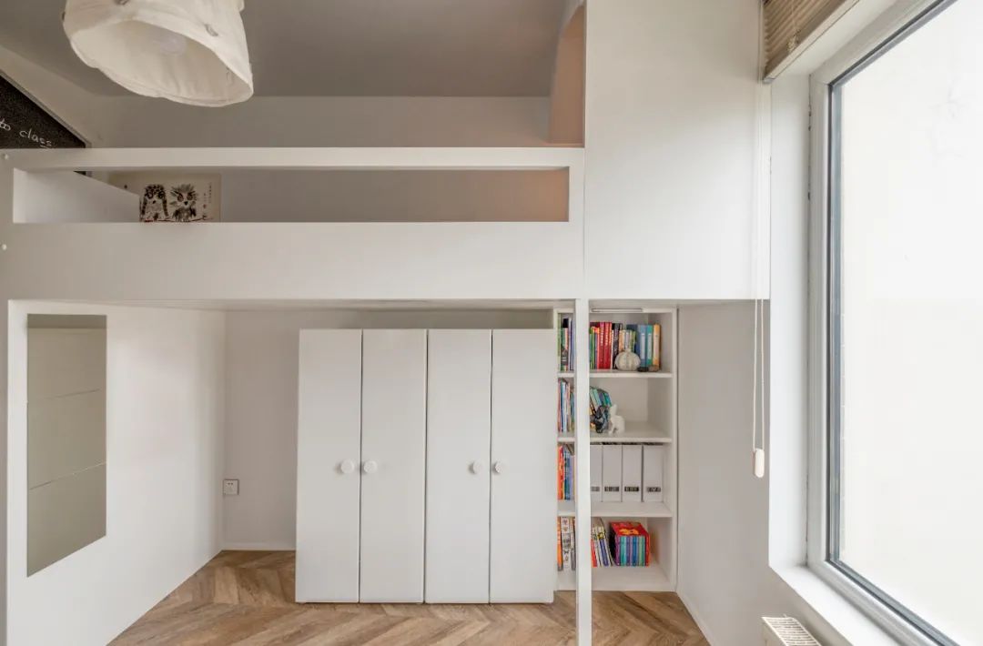 有爱之家 | 鱼骨拼地板++ 弧形外墙，100㎡住一狗二猫三人-53