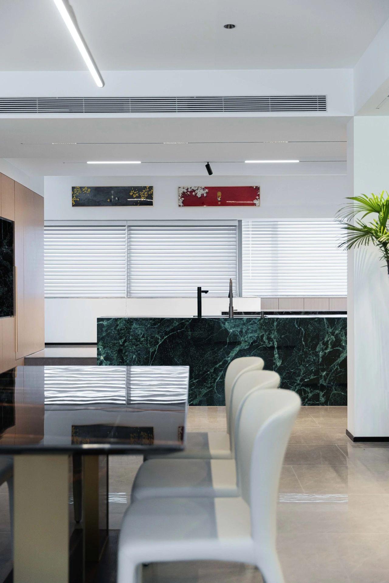 青花瓷中式与现代风格的碰撞大平层丨中国北京丨艾德诺特（北京）设计顾问有限公司-11