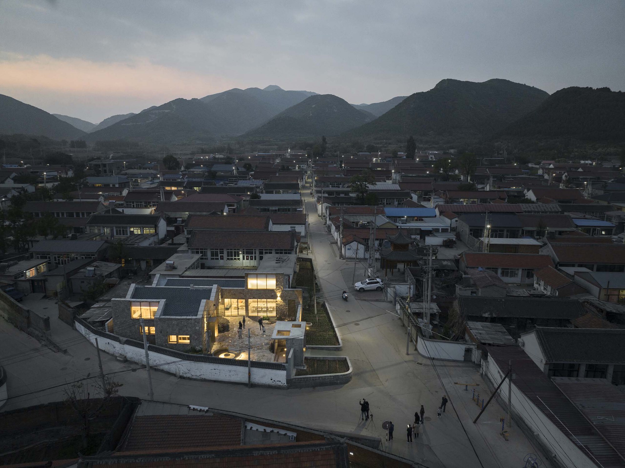 折叠式屋顶庭院住宅丨中国北京丨MAT Office-32