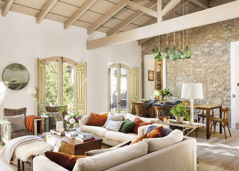 西班牙百年古宅浴火重生，复古韵味浓厚-1