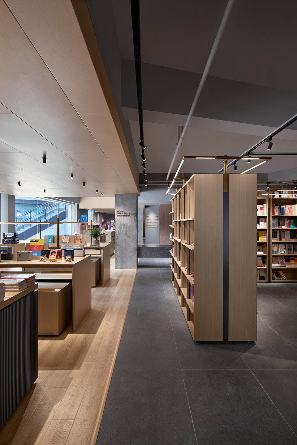 广州唐宁书店四海城店丨中国广州丨立品设计-17