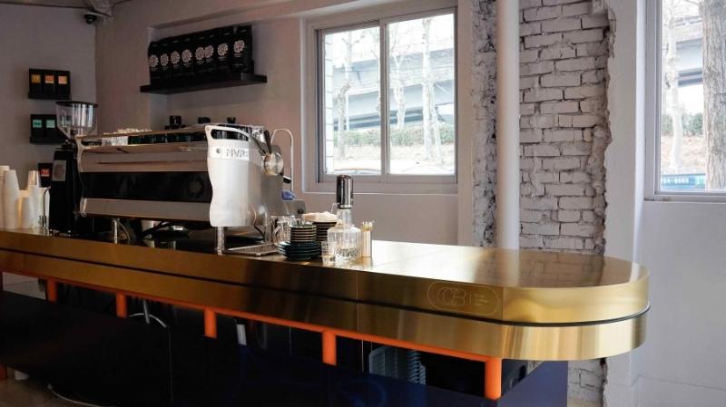 12 坪现代咖啡馆，演绎极致空间美学-4