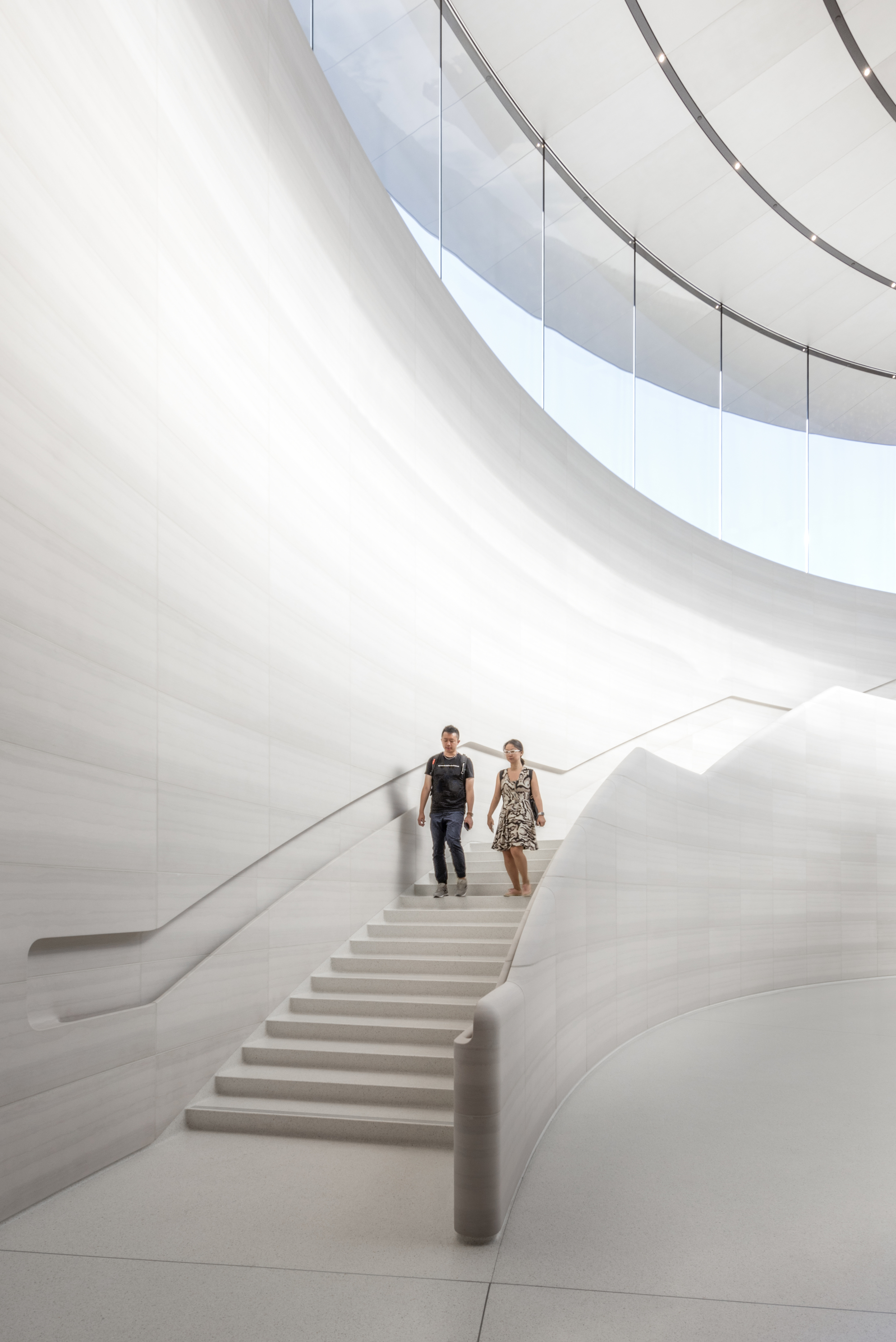 苹果公园 · 室内设计的人与自然和谐共生-9