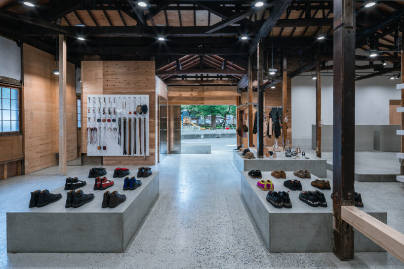 "DDAA 设计团队巧妙融入新旧元素,打造独特 flagship 店"-21