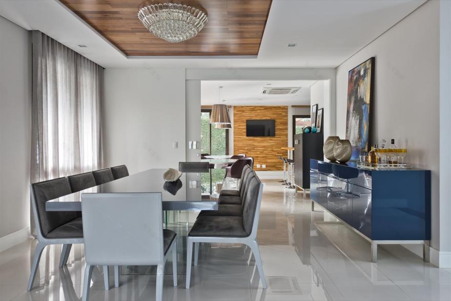 现代简约之家 | Curitiba 的钢铁魅力-7