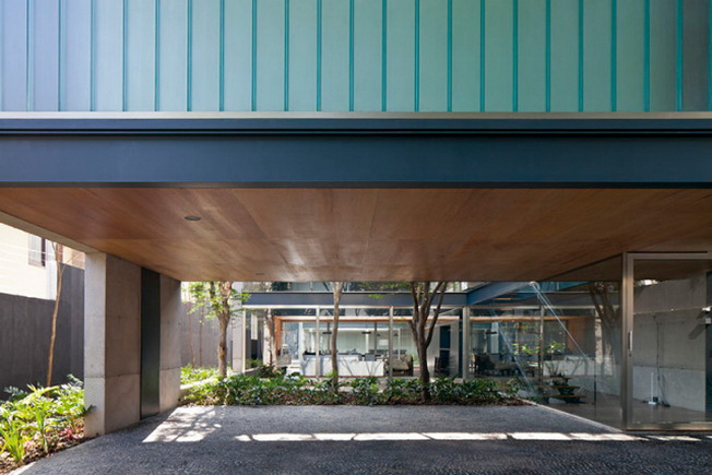 圣保罗带庭院住宅丨巴西圣保罗丨UNA Arquitetos-8