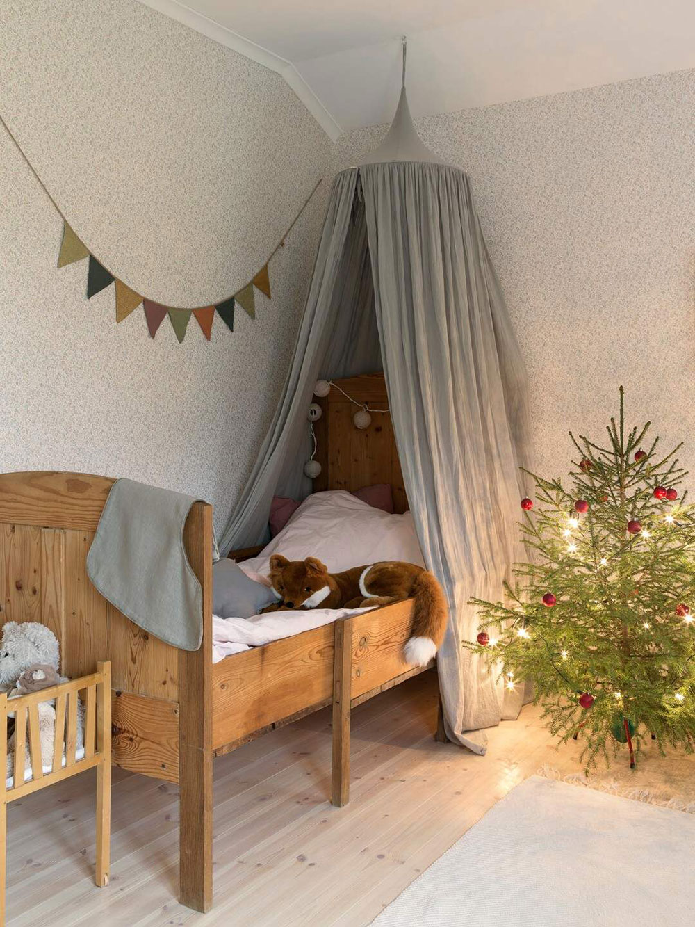 18 世纪瑞典古宅的温馨圣诞装饰-13