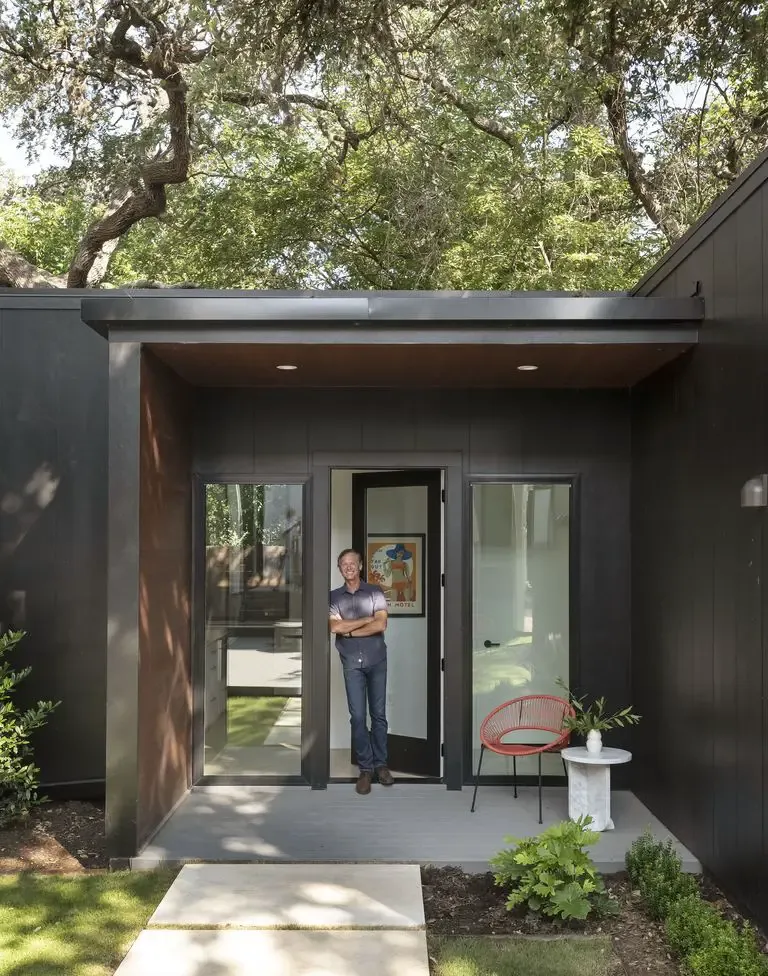 德州现代别墅 | 设计师 Sara Cukerbaum 的绿色之作-10