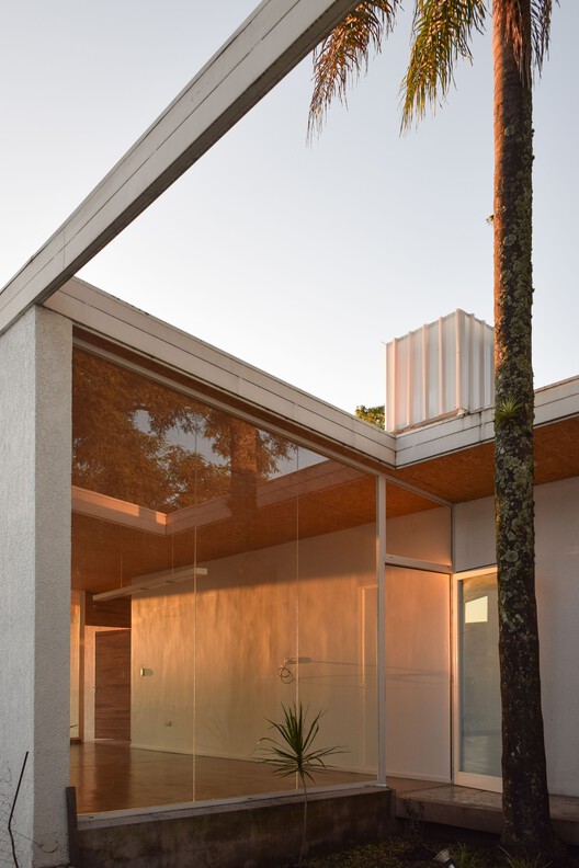 融入自然的简约雅居 · 阿根廷 Yungas 三宅丨Sitio Arquitectura-31