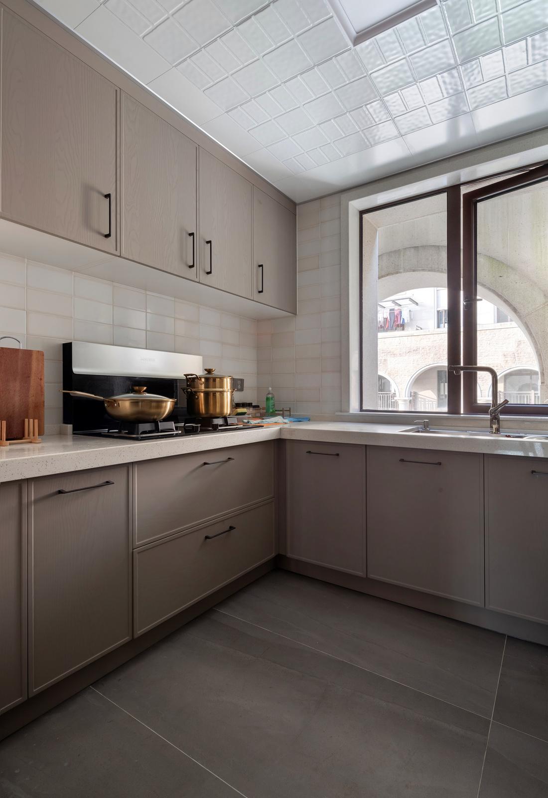 白色调木质空间，打造舒适生活-23