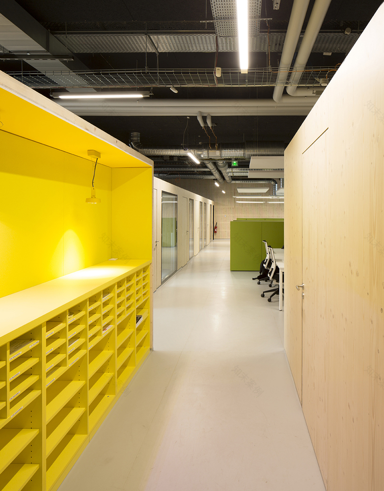 巴黎郊外的前储藏室改造办公室-35