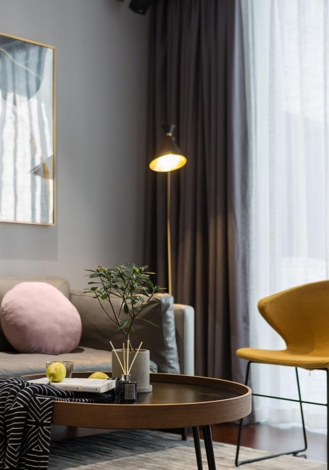 《湖光》家庭空间重塑,紧凑小户型的储物魔法-26