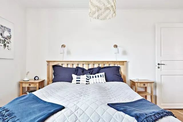 赏案例|超美的瑞典海边阁楼，蓝色风情带你领略仲夏魅力！-38