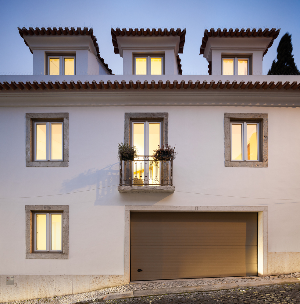 里斯本塔帕达教堂旁现代家庭住宅-54