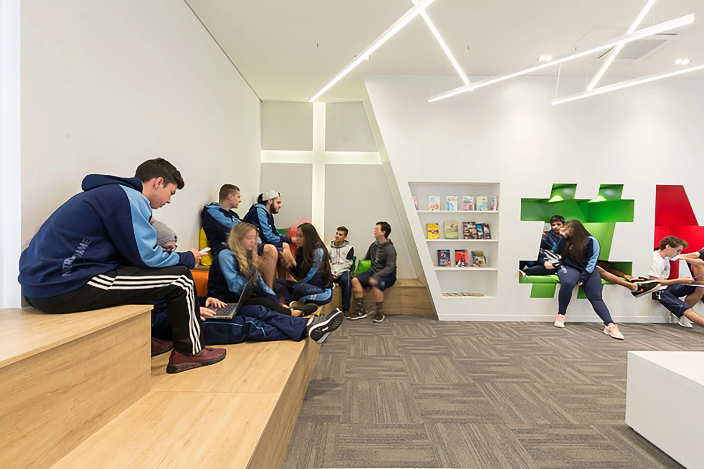 Maker Space - Notre Dame Rainha School-17