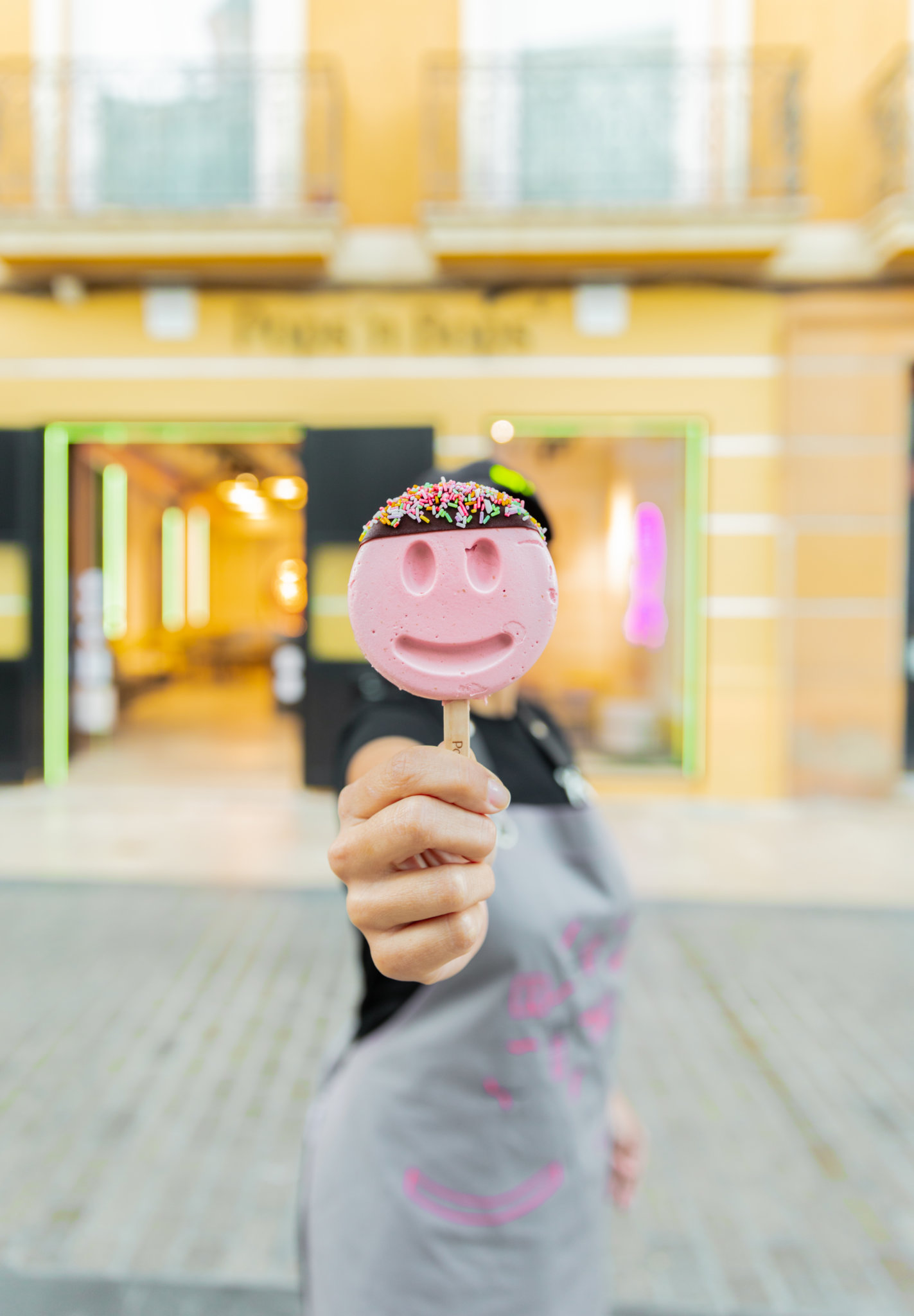 波普风冰淇淋店-27