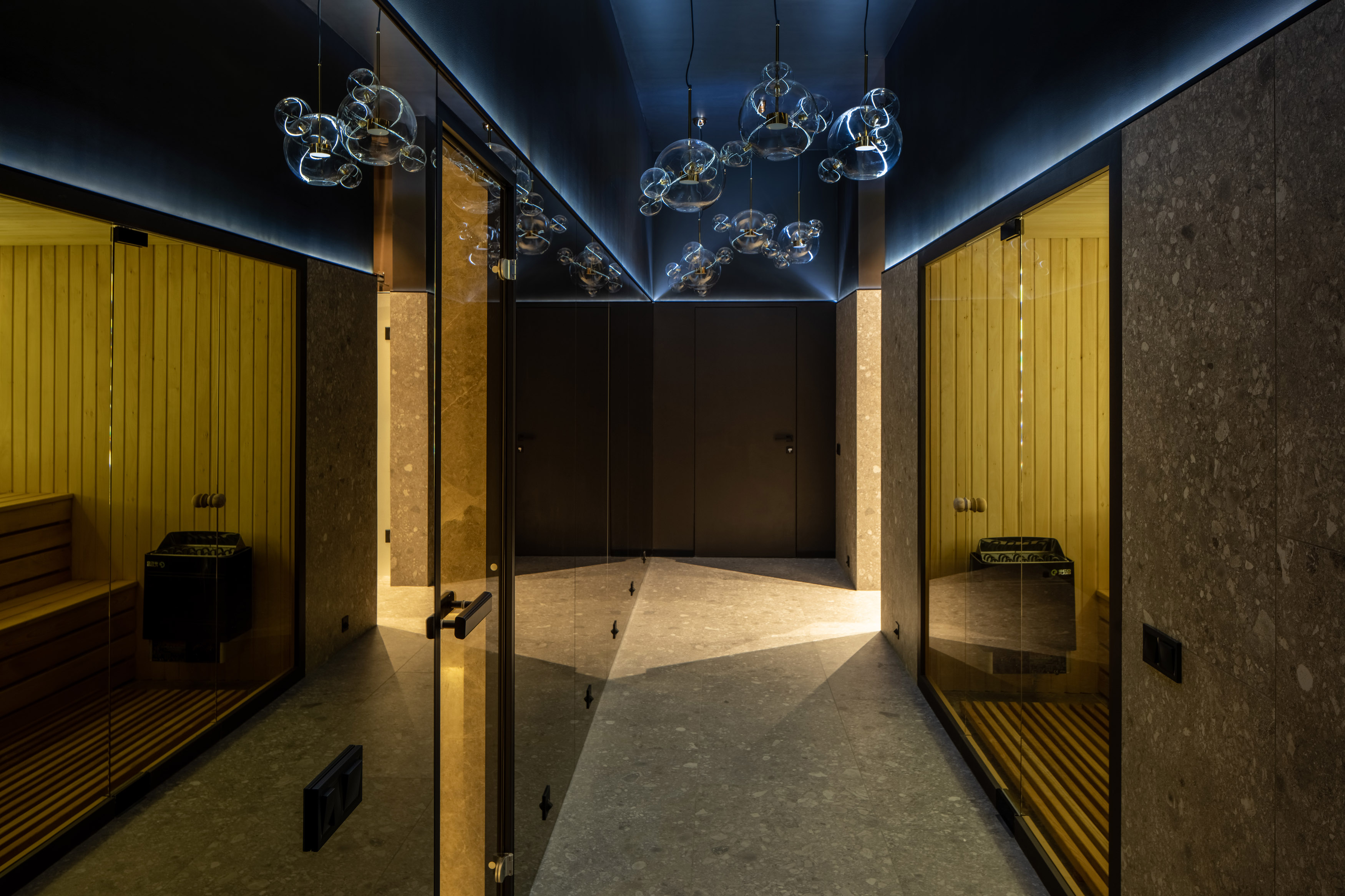 特列斯诺·普列列斯诺 第二部分

注：TELESNO PRELESTNO可能是特定的名称，由于缺乏更多背景信息，只能按音译处理 丨乌克兰丨Alexander Kornienko,Elena Kornienko-7