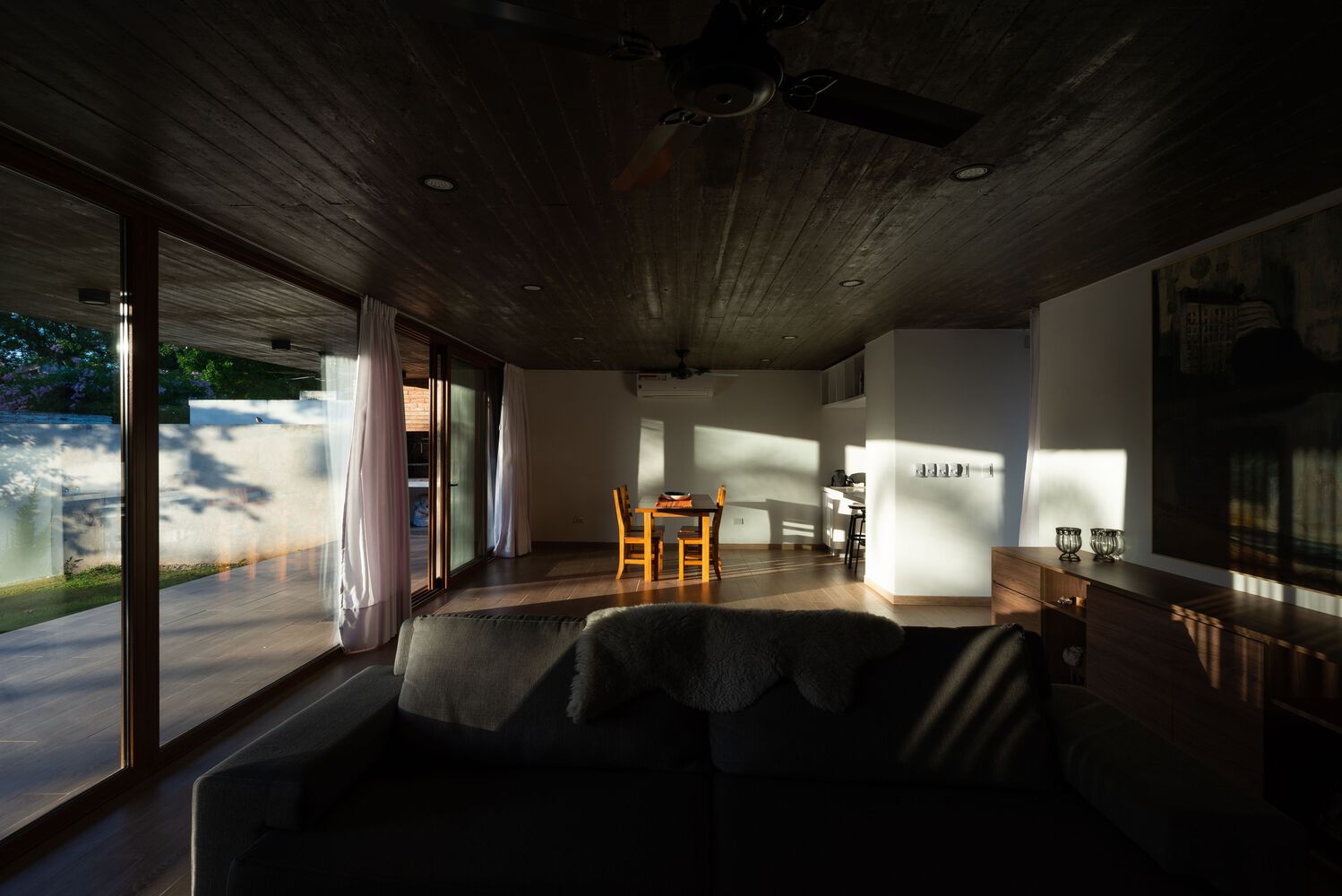 阿根廷 House VV · 融入自然的可持续住宅设计丨阿根廷拉普拉塔-13