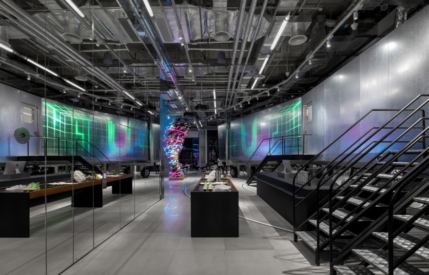 深圳万象天地UPAR旗舰店灯光设计-15