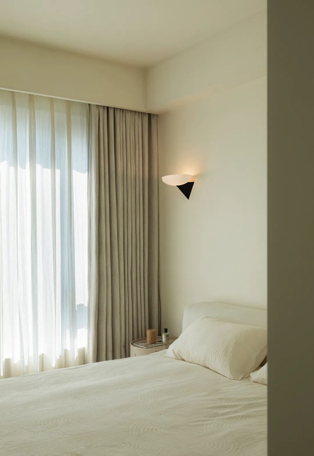 【新作】270㎡江景大平层，白墙如纸江景为画，爱是留白处的落款-49