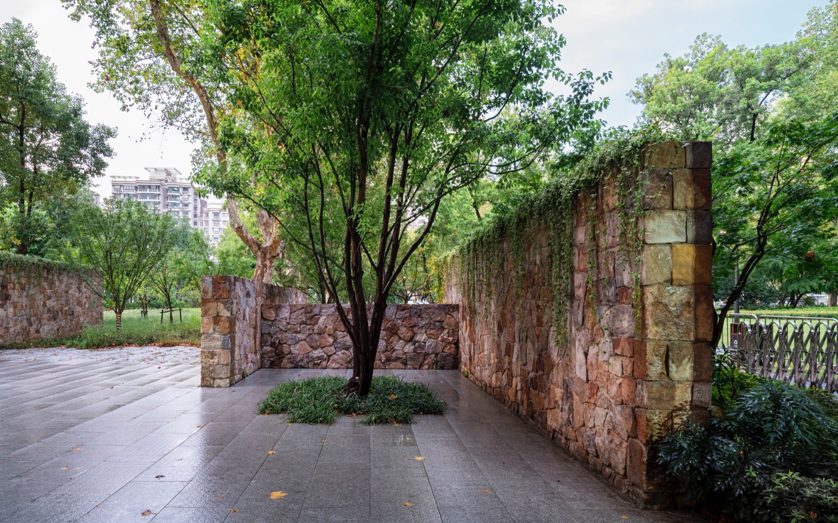 和平公园六号门暨天宝路入口更新改造，上海 / 致正建筑工作室-39