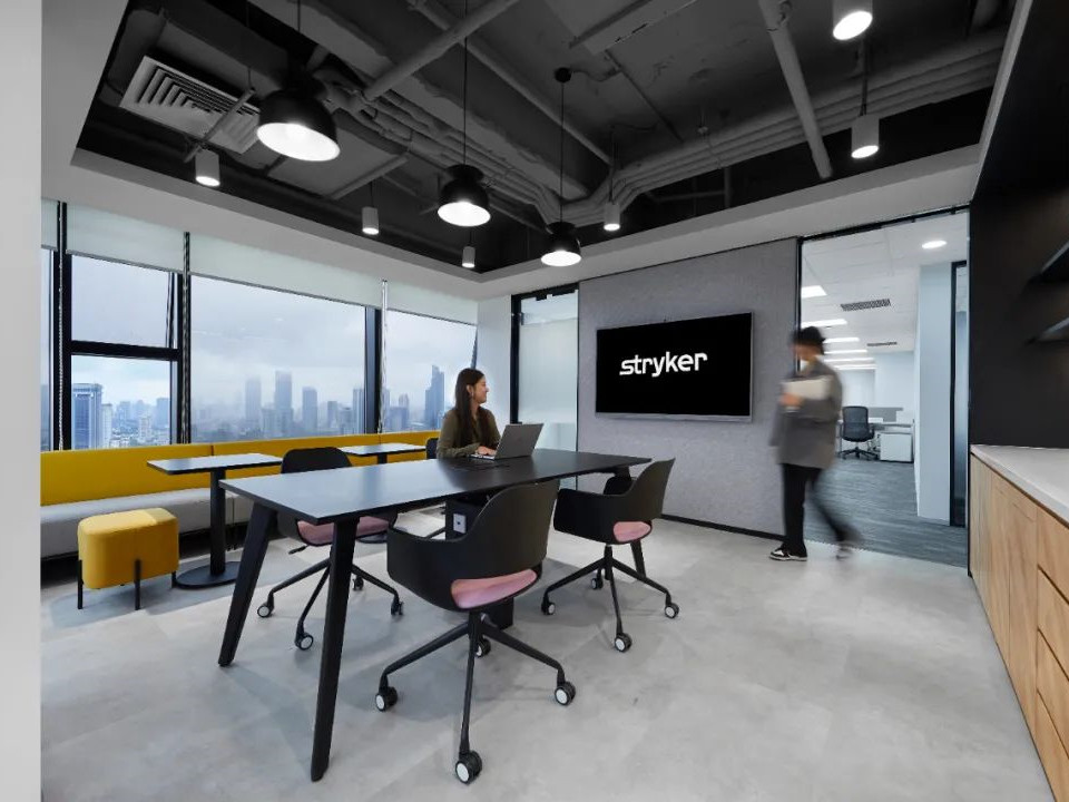 上海 Stryker 史赛克办公空间丨中国上海-2