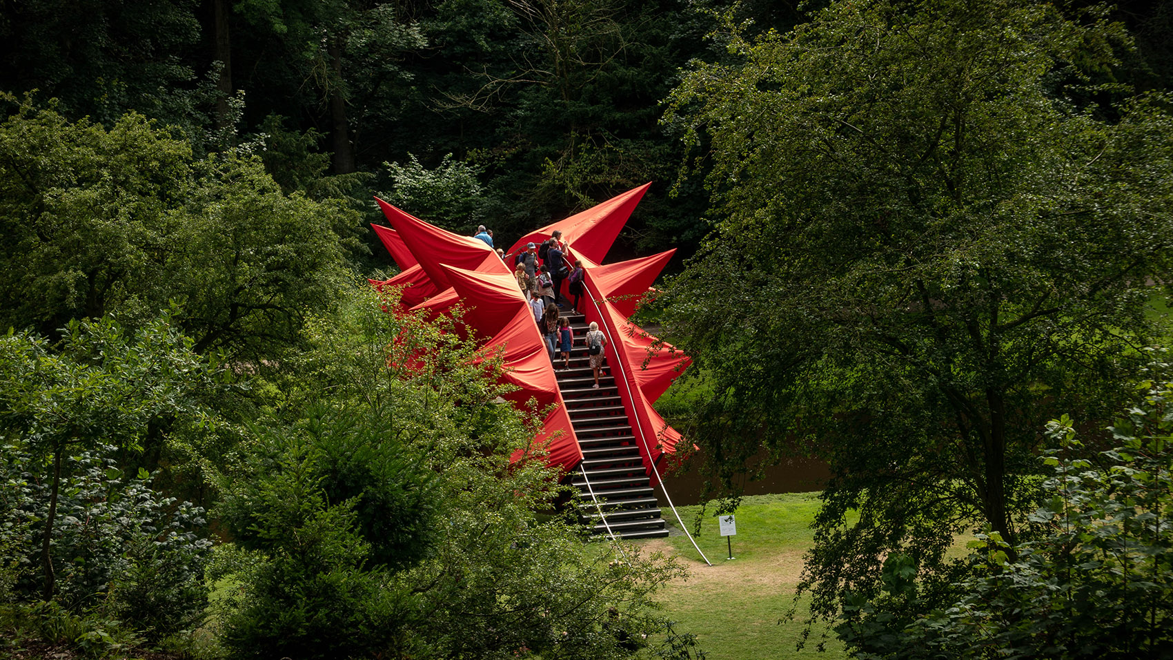 “连接”装置丨英国约克丨Steve Messam-10