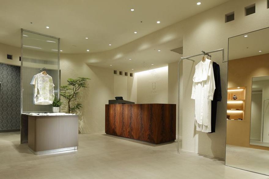 日本年轻女性服装品牌YUW旗舰店设计 - 米尚丽零售设计网 MISUNLY- 美好品牌店铺空间发现者-8